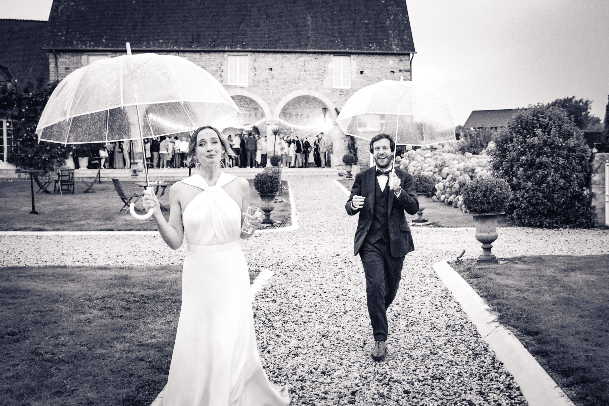 Photo pluie mariage Normandie, photographe mariage Caen