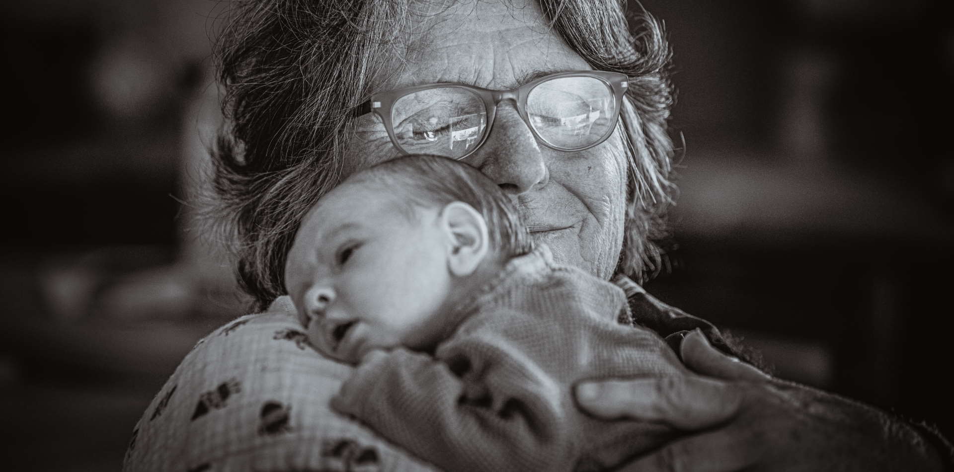 photographe bapteme illustration grand mère petit enfant