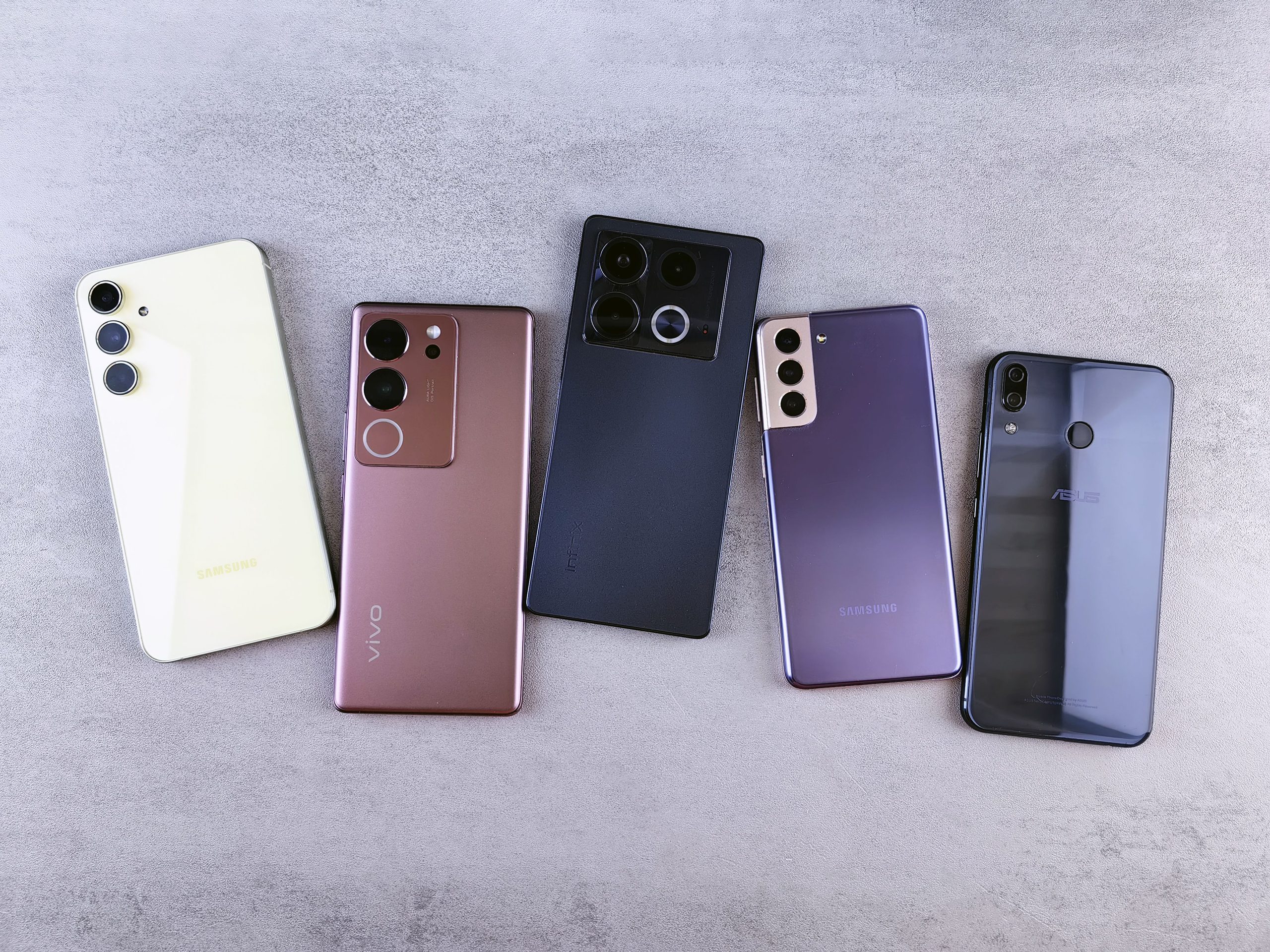Smartphones utilisés pendant un atelier photo en entreprise